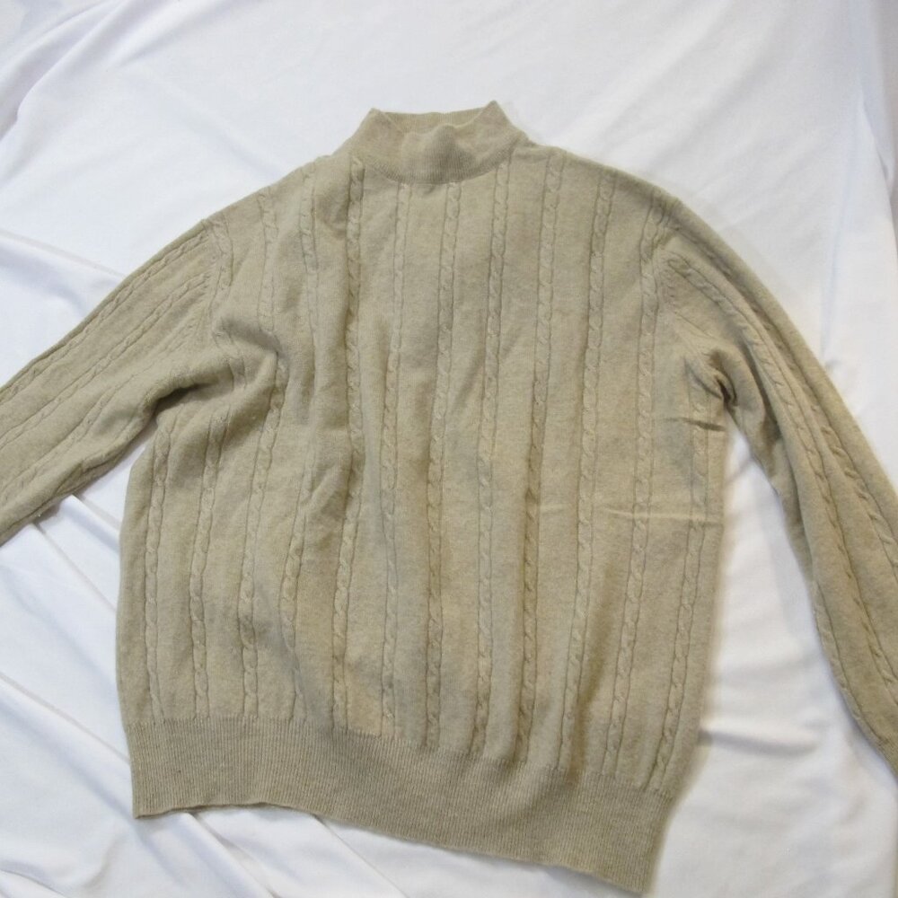 Monte Cielo beige cashmere long-sleeved sweater. L